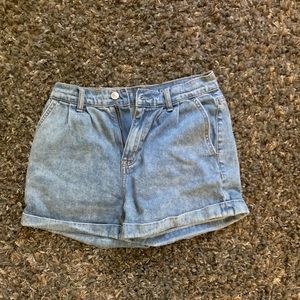 American Eagle mom shorts